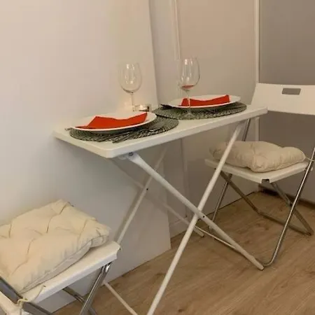 Hip Tailor Made Flat In Estrela! Apartment Lisbon